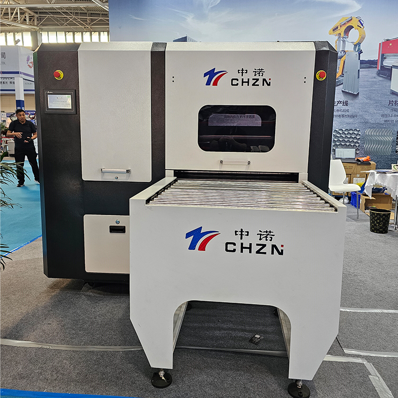 CHZN Meilleur machine à rouleaux de niveau CNC automatique Machine de litre à bobine en acier pour la ligne de production de feuille en métaux avec machine à manger